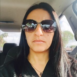 Meet your Posher, Frances